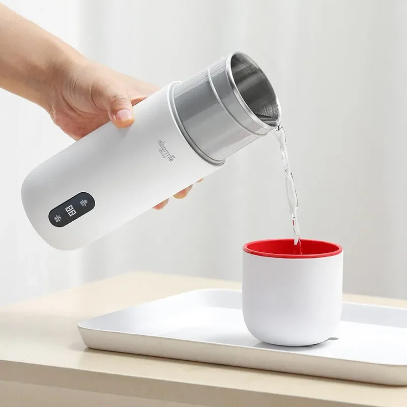 Youpin Deerma Electric Hot Water Cup serving