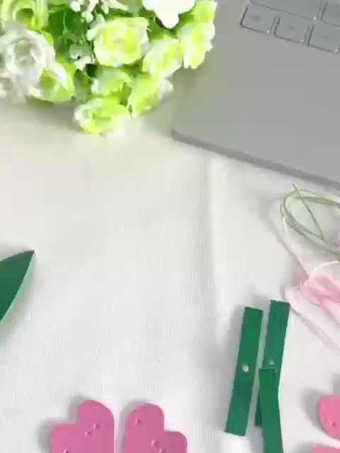 Tulip Pendant Faux Leather Keychain